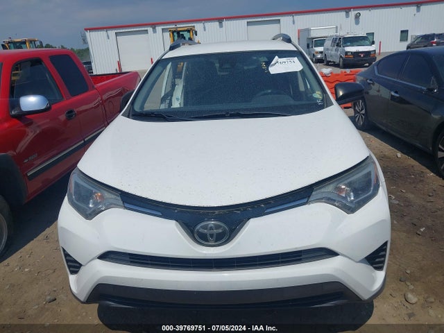 Toyota RAV4 LE 2017 JTMZFREV2HJ145092 Image 13