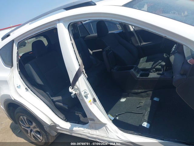 Toyota RAV4 LE 2017 JTMZFREV2HJ145092 Image 14