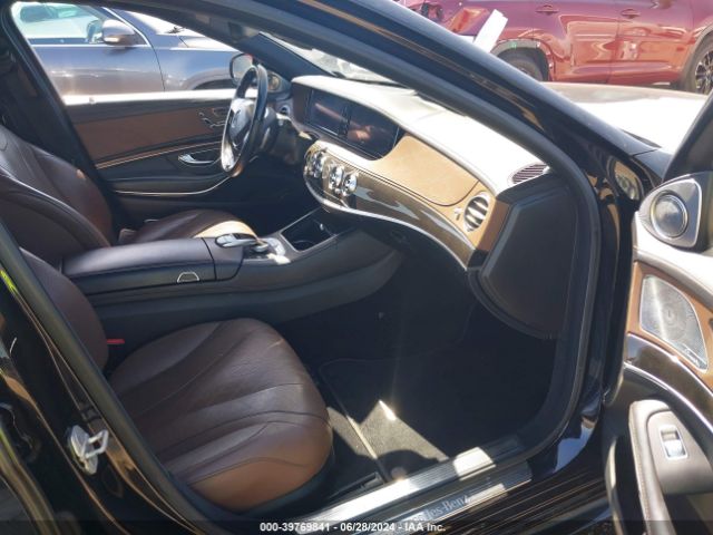 WDDUG8FB0FA070854 Mercedes-Benz S 550 4matic