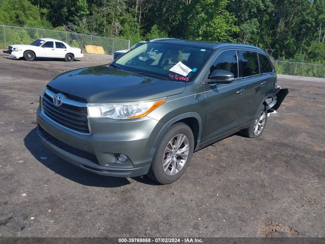 Toyota Highlander Xle V6 2014 5TDKKRFH2ES024020 Image 2