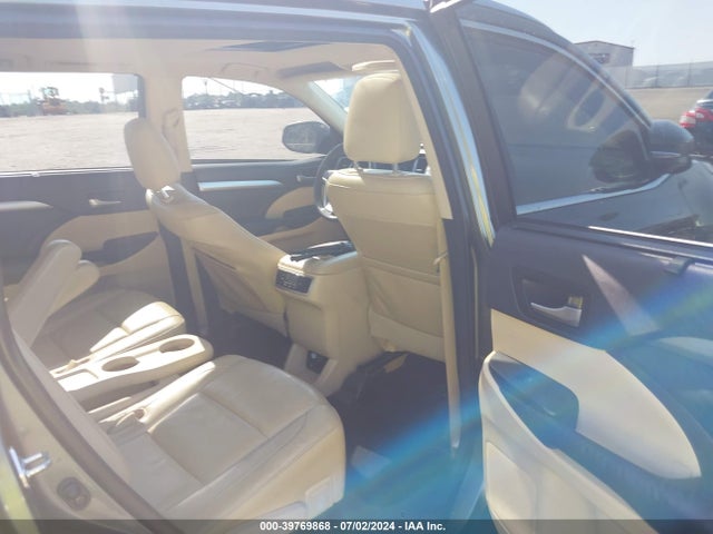 Toyota Highlander Xle V6 2014 5TDKKRFH2ES024020 Image 8