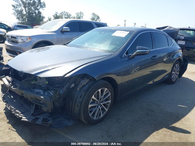 58AEA1C19NU018952 Lexus Es 300h Luxury