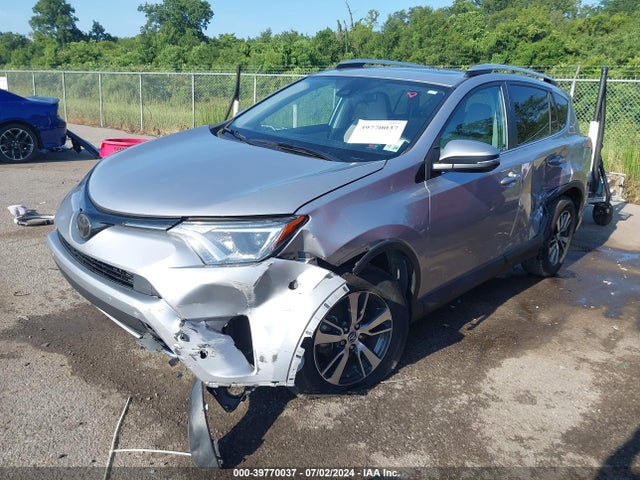Toyota Rav4 Xle 2016 2T3WFREV3GW290354 Image 2