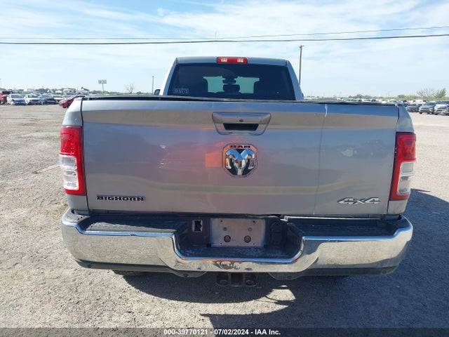 3C6UR5JJ3NG202000 RAM 2500 Big Horn  4x4 8' Box