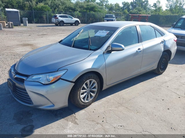Toyota CAMRY LE 2015 4T1BF1FK4FU107894 Image 2