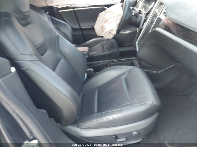 Tesla Model S 60/70/75/85 2016 5YJSA1E12GF142276 Image 5