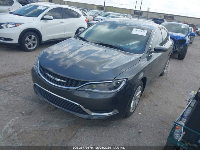 Chrysler 200 Limited 2016 1C3CCCAB1GN167720 Image 2
