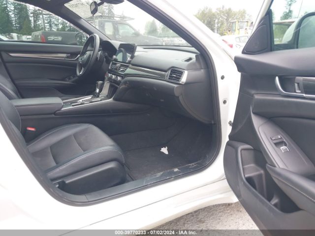 1HGCV1F35JA165478 Honda Accord Sport
