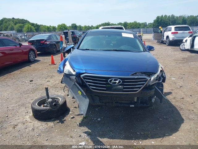 Hyundai Sonata Limited 2015 5NPE34AF4FH151586 Image 12