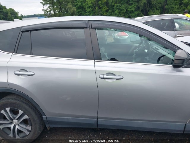 Toyota RAV4 LE 2017 2T3ZFREV1HW386935 Image 14