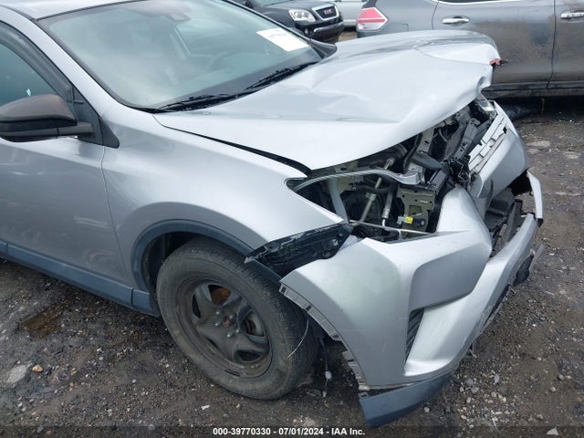 Toyota RAV4 LE 2017 2T3ZFREV1HW386935 Image 19