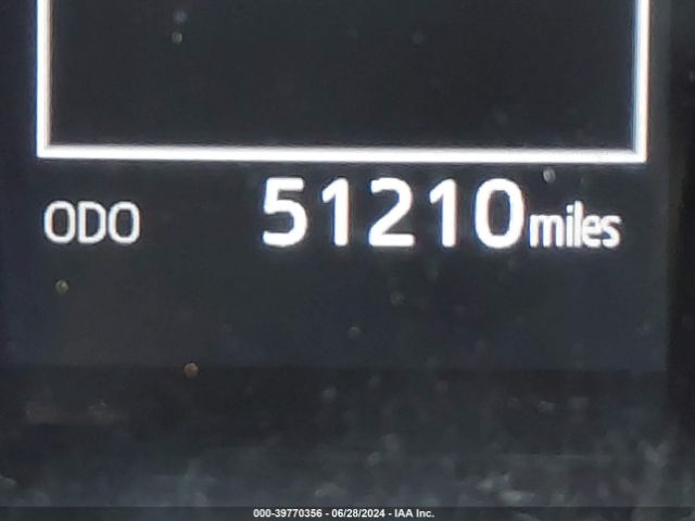 4T1G11AKXNU697917 Toyota CAMRY SE