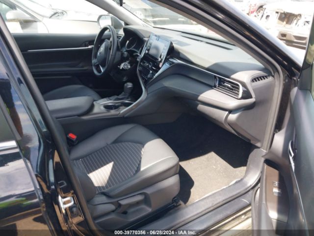 4T1G11AKXNU697917 Toyota CAMRY SE