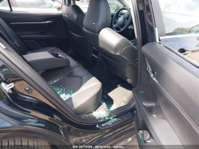 4T1G11AKXNU697917 Toyota CAMRY SE