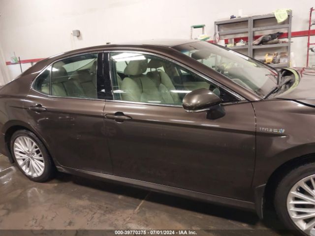4T1B21HK8JU002258 Toyota Camry Hybrid Xle
