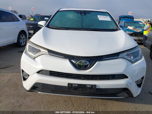 Toyota Rav4 Xle 2018 JTMWFREV8JJ207457 Image 12