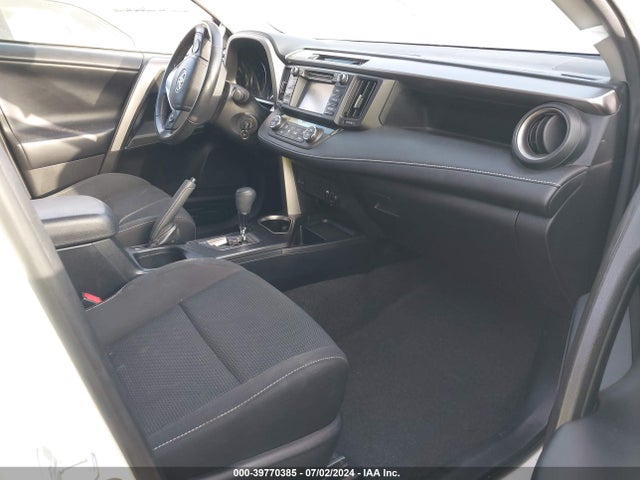 Toyota Rav4 Xle 2018 JTMWFREV8JJ207457 Image 5