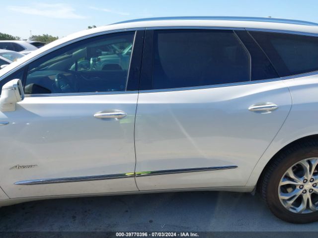 5GAERDKW1JJ240899 Buick Enclave Avenir