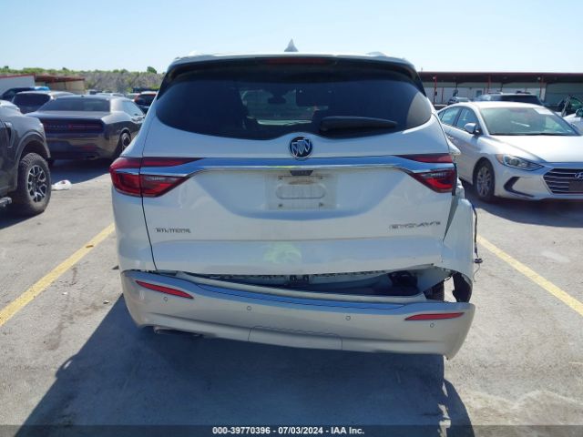 5GAERDKW1JJ240899 Buick Enclave Avenir