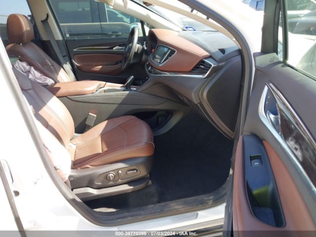 5GAERDKW1JJ240899 Buick Enclave Avenir