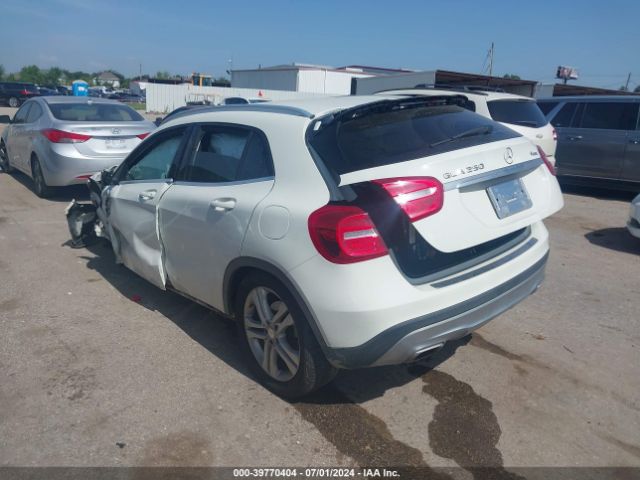 WDCTG4GB1FJ085211 Mercedes-Benz Gla 250 4matic