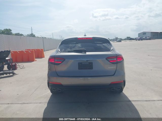 ZN661YUM6NX383880 Maserati Levante Modena