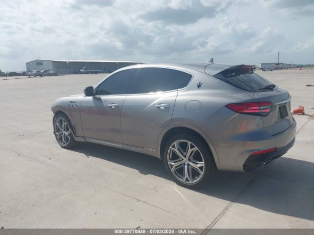 ZN661YUM6NX383880 Maserati Levante Modena