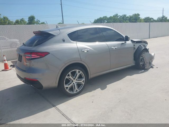 ZN661YUM6NX383880 Maserati Levante Modena