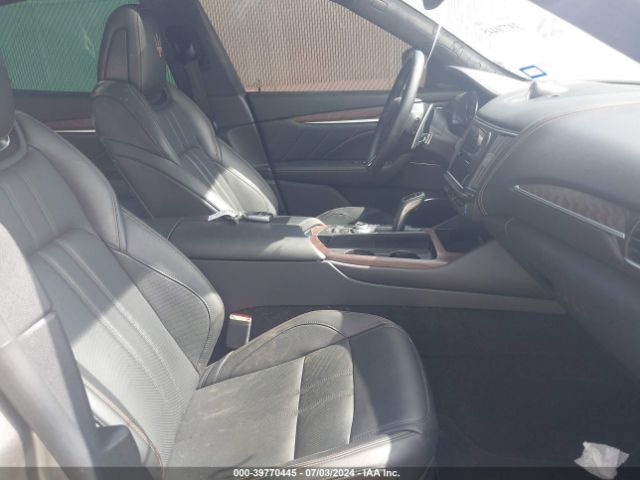 ZN661YUM6NX383880 Maserati Levante Modena