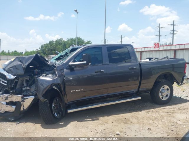 3C6UR5CL4MG701708 RAM 2500 Tradesman  4x4 6'4 Box