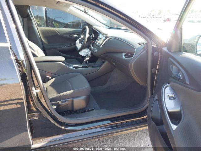 1G1ZB5ST5NF186038 Chevrolet Malibu Fwd Ls