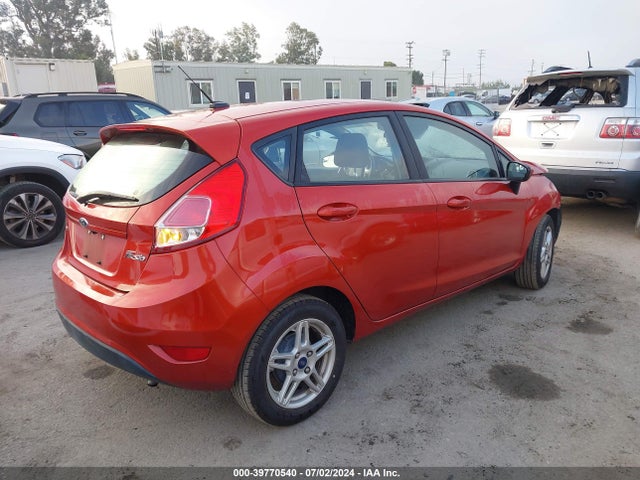 Ford FIESTA SE 2018 3FADP4EJ4JM120247 Image 4