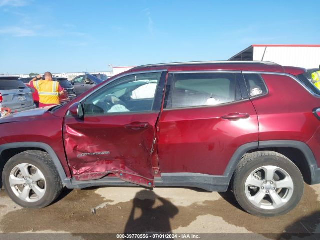 3C4NJCBB1LT252978 Jeep Compass Latitude Fwd