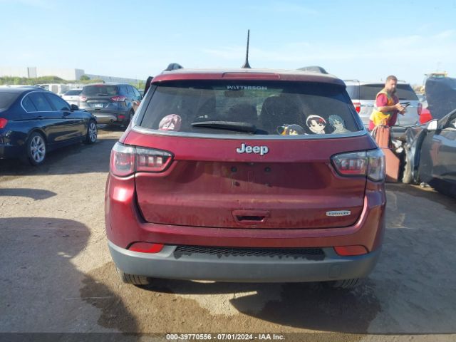 3C4NJCBB1LT252978 Jeep Compass Latitude Fwd