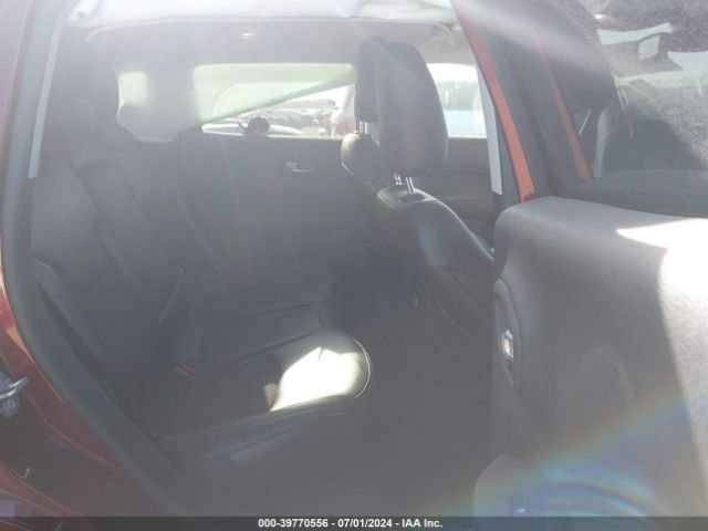 3C4NJCBB1LT252978 Jeep Compass Latitude Fwd