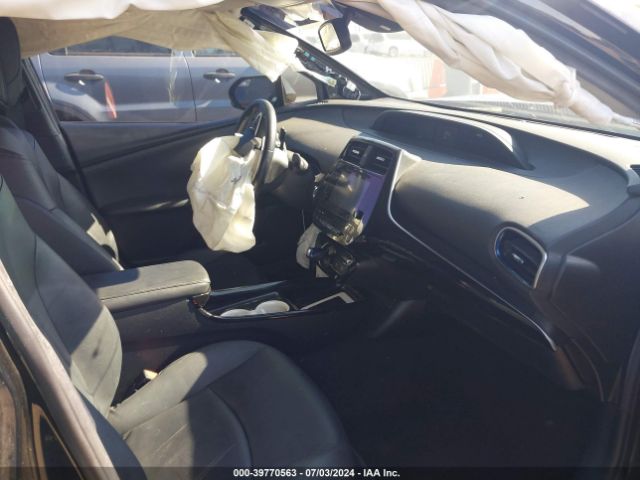JTDKARFU9G3011057 Toyota Prius Four Touring