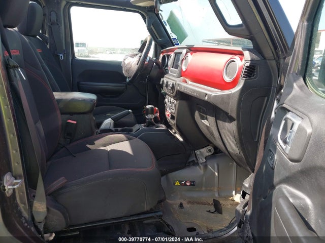 1C4HJXFG2JW125898 Jeep Wrangler Unlimited Rubicon 4x4