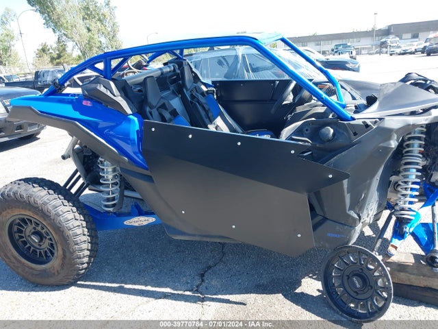 Can-Am Maverick X3 2023 3JBVXAV26PE000686 Image 23