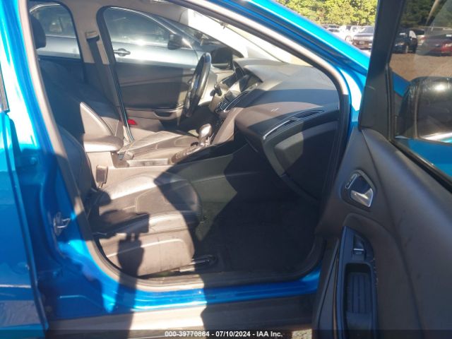 1FADP3N22GL257538 Ford Focus Titanium