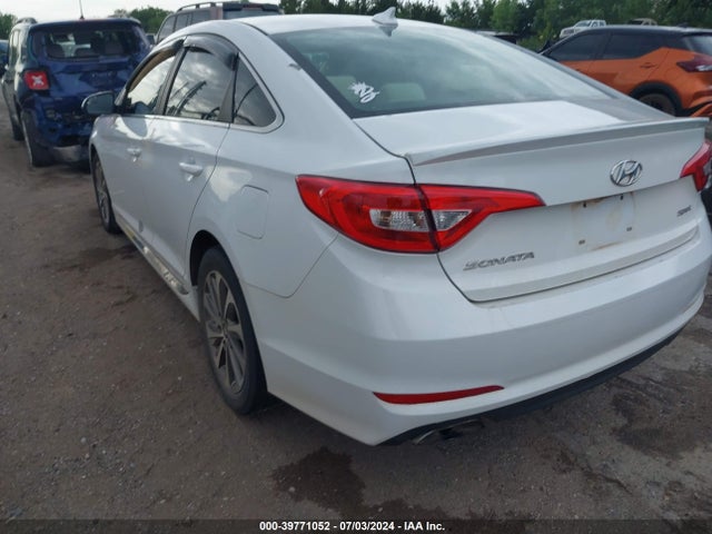 Hyundai Sonata Sport 2015 5NPE34AF0FH032031 Image 3