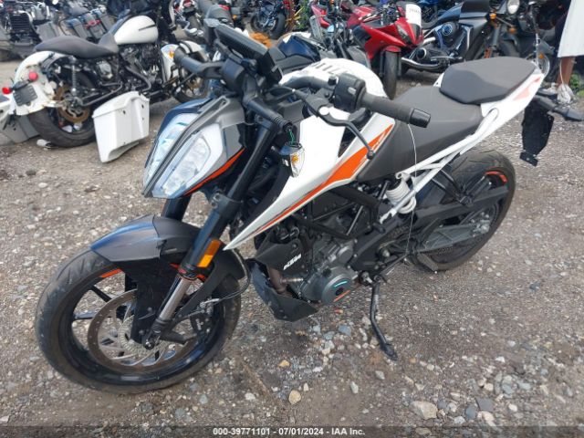 2022 KTM 390 MD2JPJ404NC235971 Photo 1