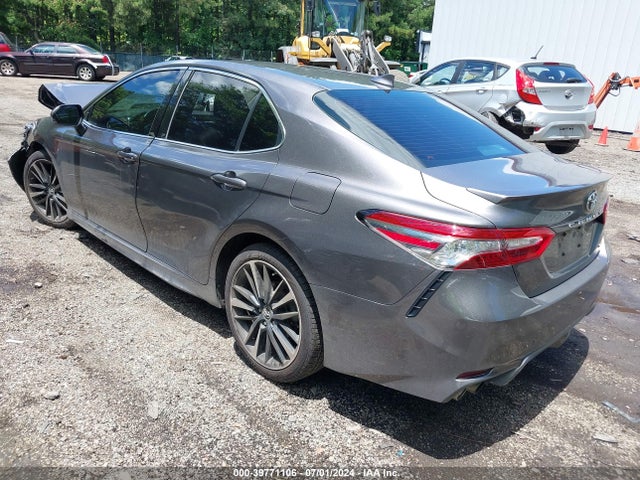 Toyota CAMRY XSE 2019 4T1B61HK8KU229729 Image 3
