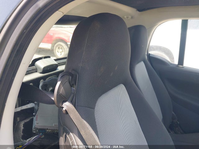 WMEEJ3BA5FK814279 Smart Fortwo Passion/pure