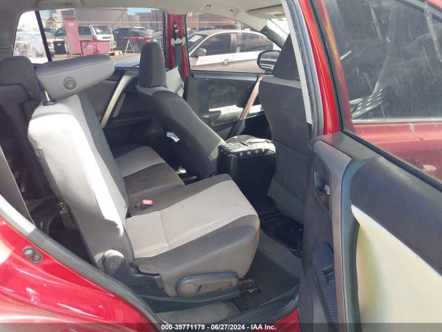 Toyota RAV4 LE 2014 JTMZFREV2EJ001697 Image 8