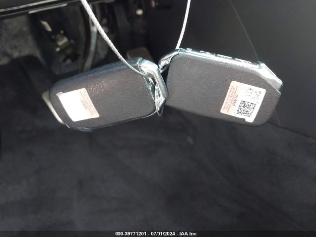 KNDCR3LE1R5137931 KIA Niro Ex Touring