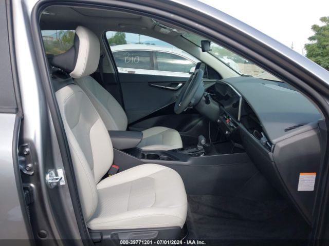 KNDCR3LE1R5137931 KIA Niro Ex Touring