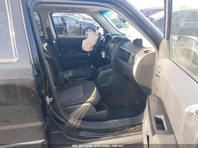 1C4NJPBA8FD428479 Jeep Patriot Altitude Edition