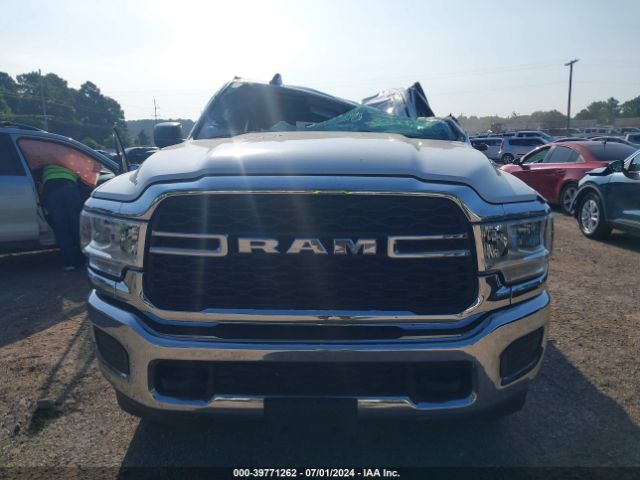 3C6UR5CJ7KG615921 RAM 2500 Tradesman  4x4 6'4 Box