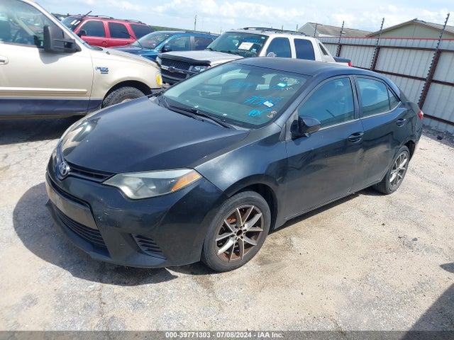 Toyota COROLLA LE 2015 5YFBURHE0FP359235 Image 2