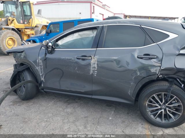 2T2GDCAZ8SC017618 Lexus Nx 250 Premium